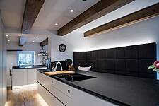 Kücheninsel mit Sitzbank